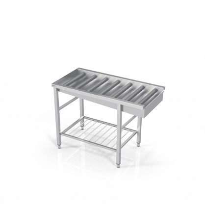 Table to Dishwasher With Long Rolls and Grid Shelf